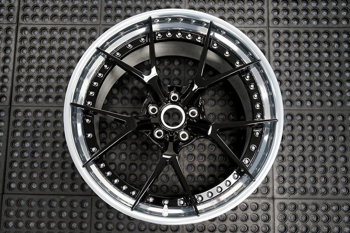 FORGEDLITE DC5 2PC MODULAR 20X10 21X13 CORVETTE C8 Z06 - Wheel Designers