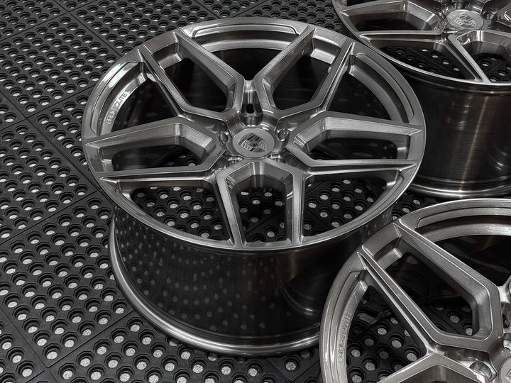 FORGEDLITE MC13 1PC MONOBLOCK 20X10 21X13 CORVETTE C8 Z06 - Wheel Designers