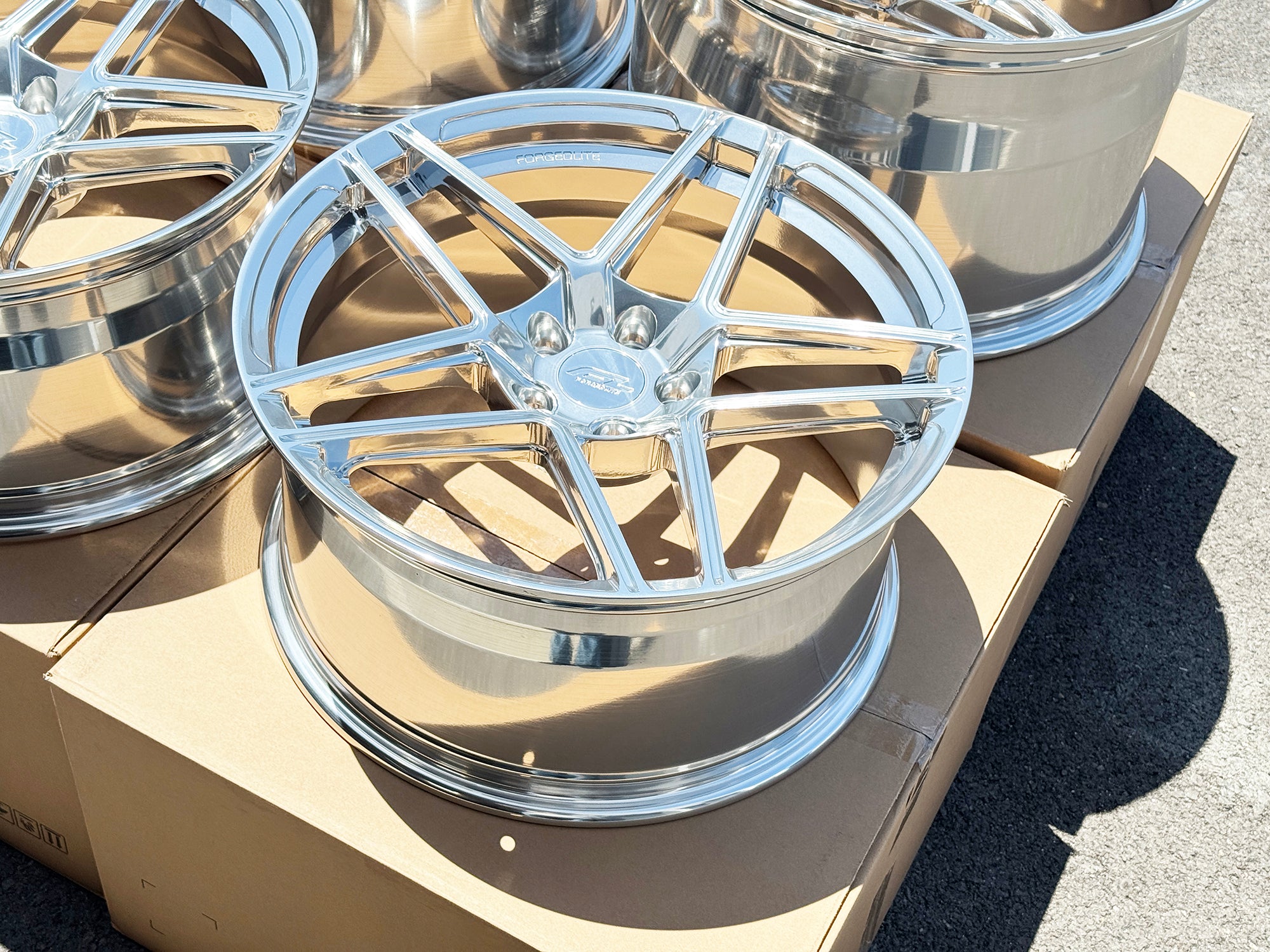 フェレMNTページ FORGEDLITE MC2 1PC MONOBLOCK 20X10 21X13 CORVETTE C8 Z06