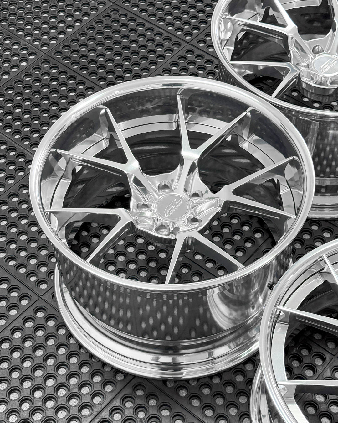 FORGEDLITE RL5 2PC REVERSE LIP 20X9 21X12 - Wheel Designers