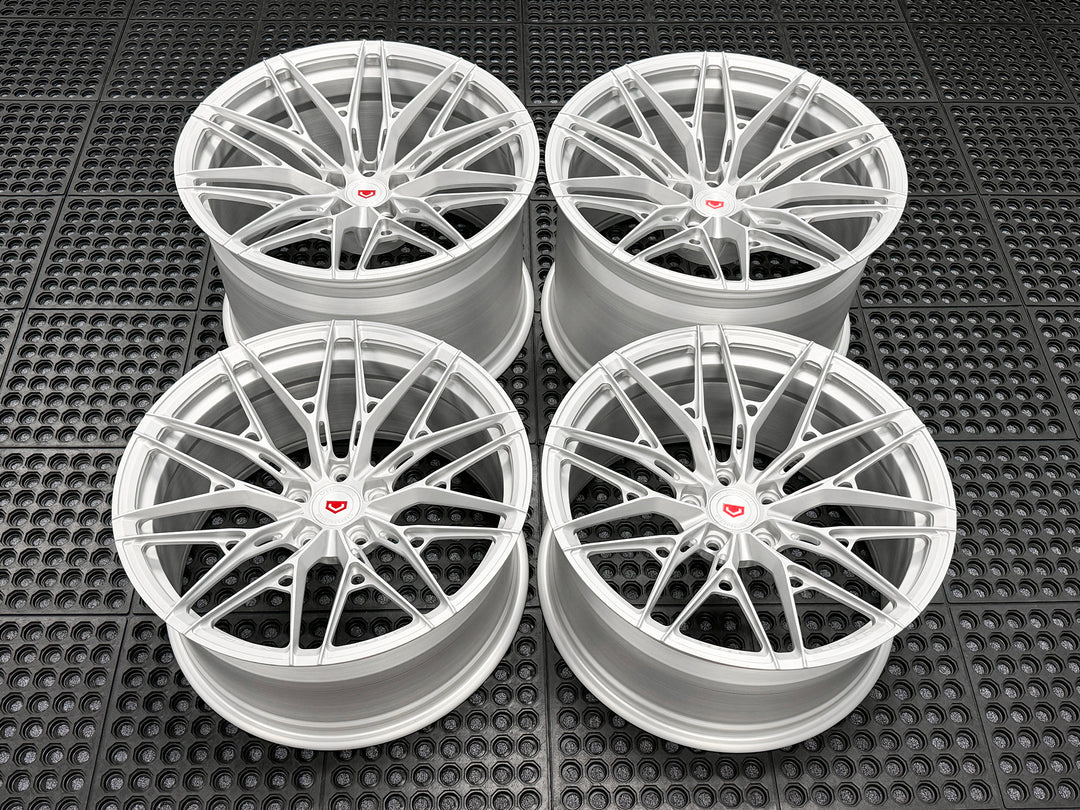 VOSSEN S21-02 CORVETTE C8 ZR1 20X10 21X13 - Wheel Designers