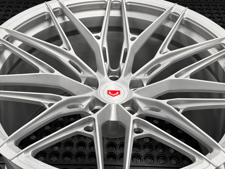 VOSSEN S21-02 CORVETTE C8 ZR1 20X10 21X13 - Wheel Designers