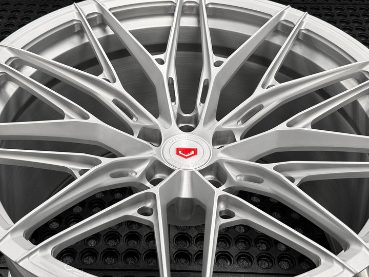 VOSSEN S21-02 CORVETTE C8 ZR1X 20X10 21X13 - Wheel Designers