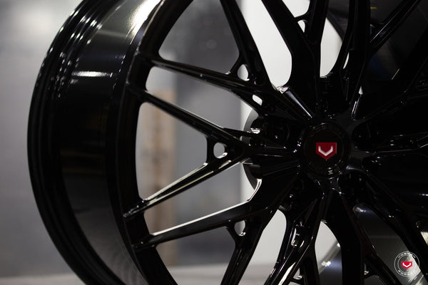 IN STOCK - VOSSEN S21-02 CORVETTE C8 Z06 / ERAY 20X10 21X13 - Wheel Designers