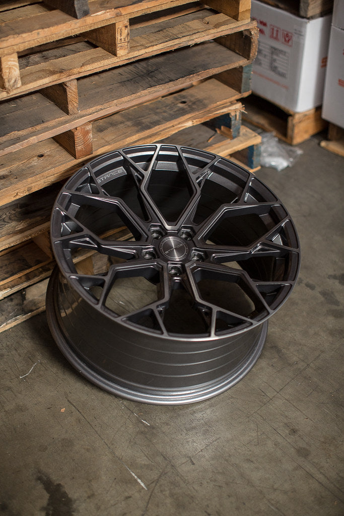 STANCE SF10 CORVETTE C8 Z06 ERAY 20X10 21X13 - Wheel Designers