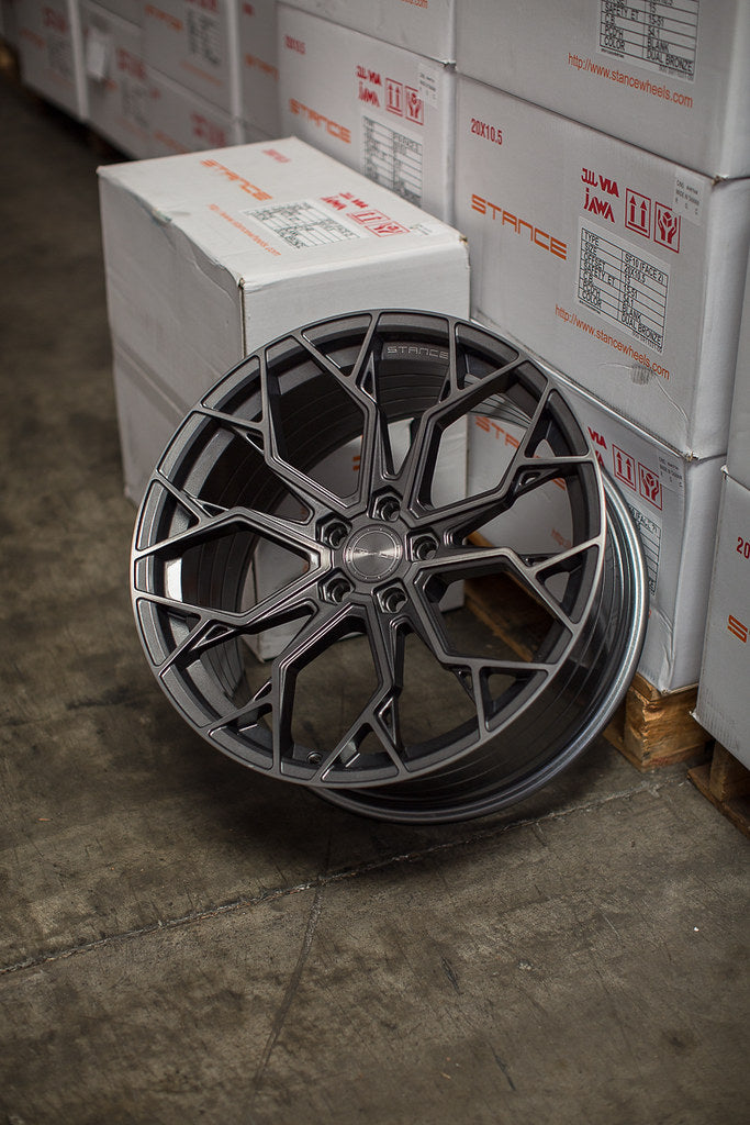 STANCE SF10 CORVETTE C8 Z06 ERAY 20X10 21X13 - Wheel Designers